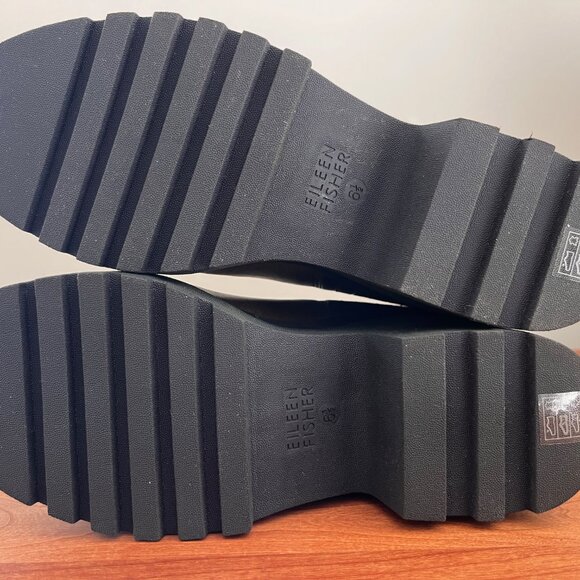 Eileen Fisher Kat Chelsea Boot in Olive Leather w/ Lug Sole - Sz 6.5 - Picture 8 of 9